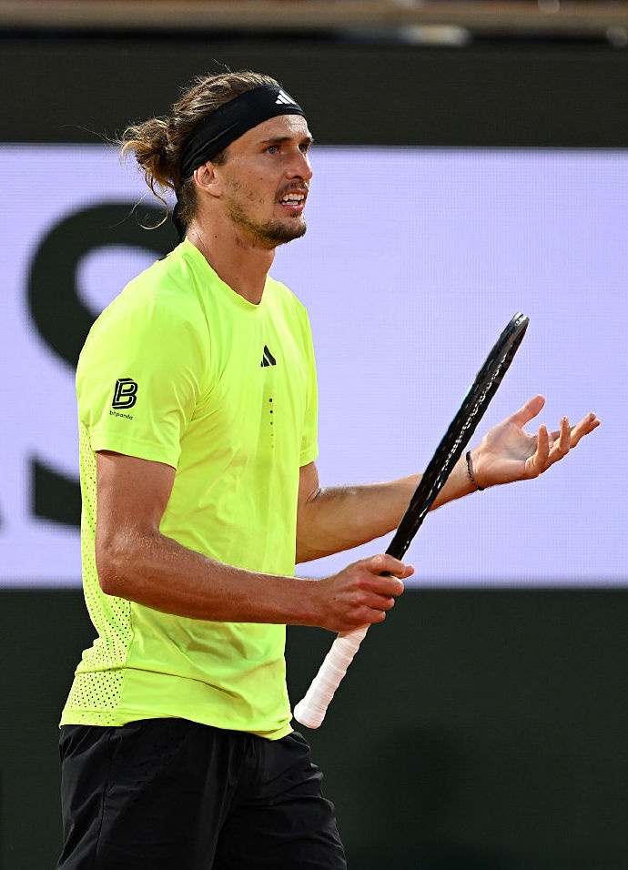 法网翻盘拉沃尔杯，德约科维奇带队取胜