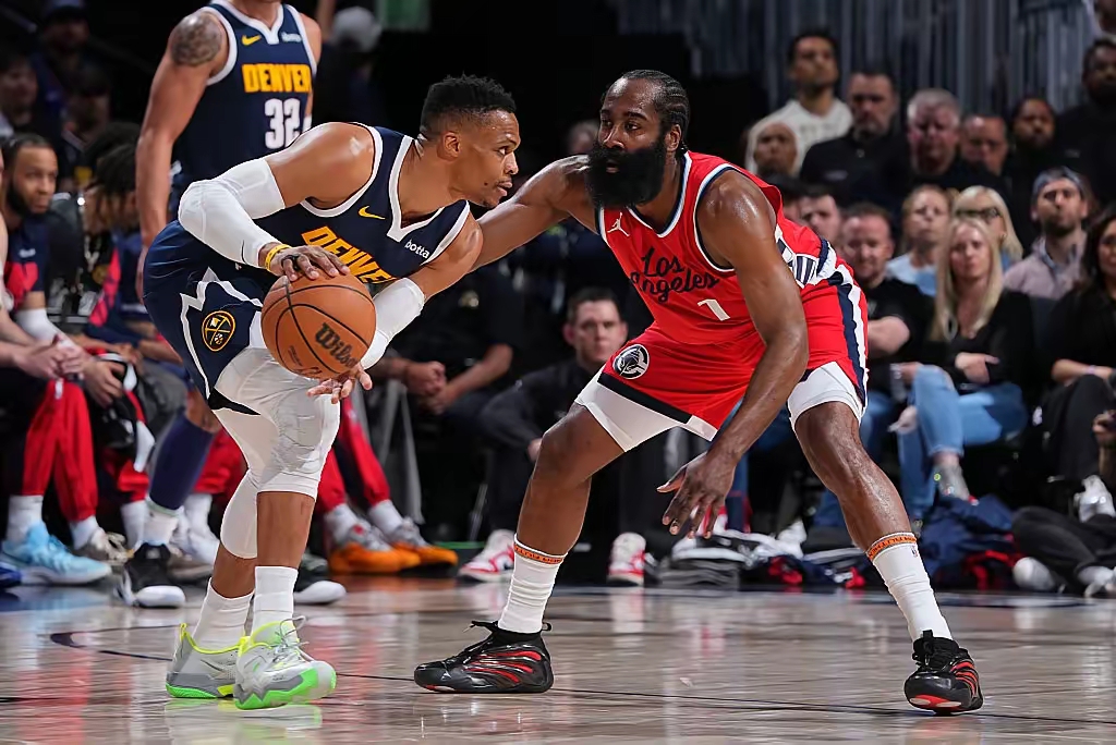 掘金绝杀国王，伦纳德点燃赛场