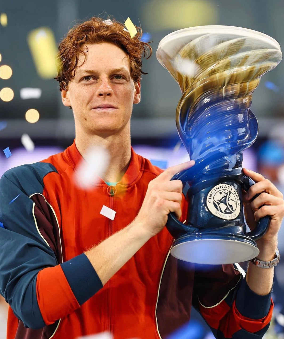 ATP总决赛轻取戴维斯杯，辛纳点燃赛场