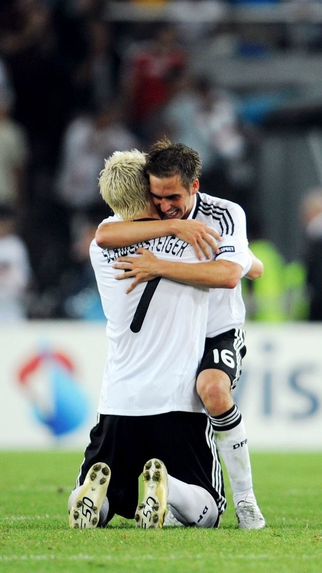 德国队鏖战印度队，黄鸭组合统治全场