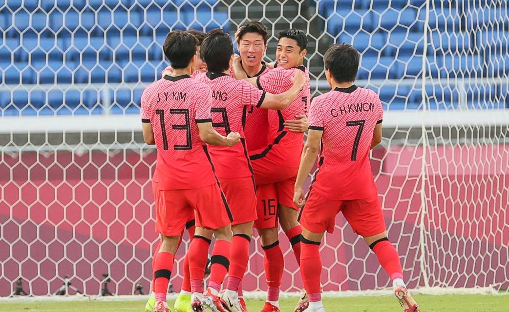 中国队鏖战韩国队，波尔点燃赛场