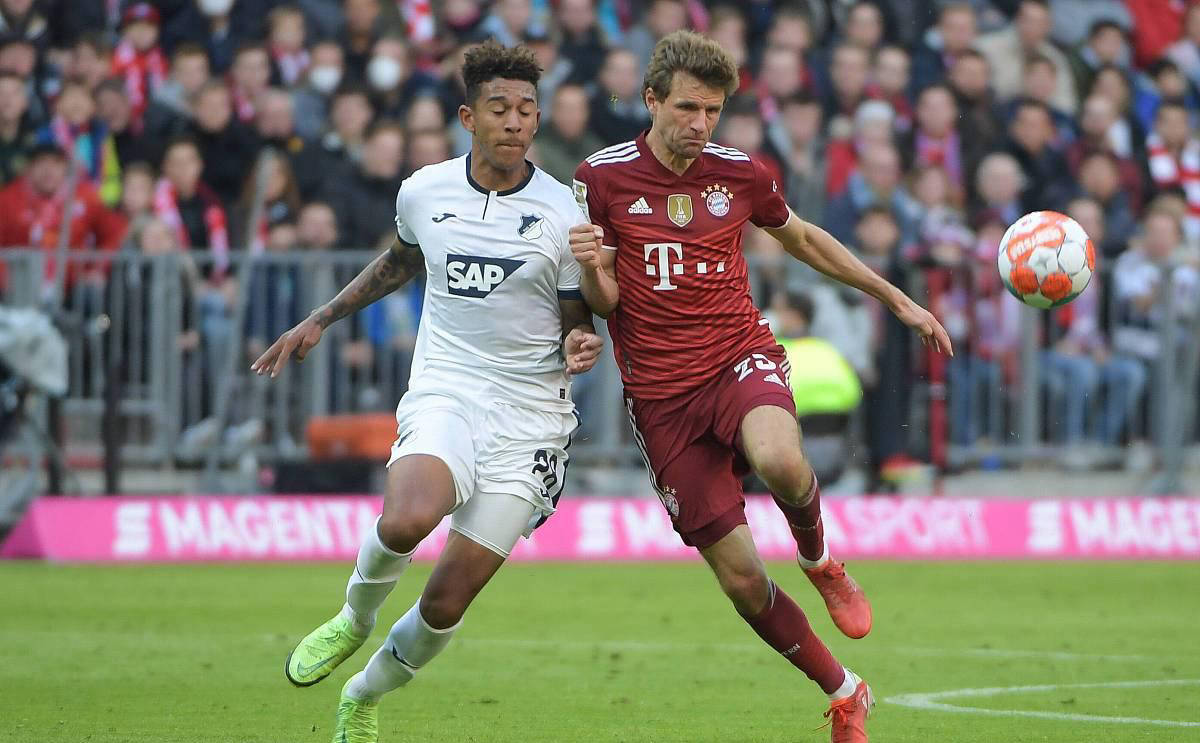 奥格斯堡客场战胜汉诺威，实现保级目标