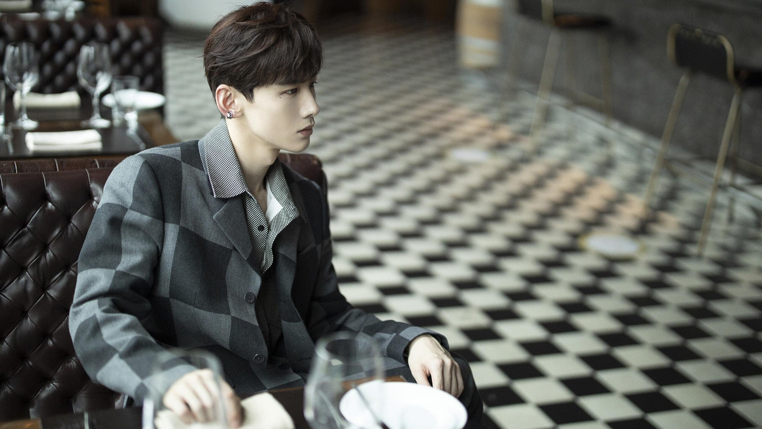 舞台越大越强，迪亚斯闪耀，比利时逆转丹麦的战术启示